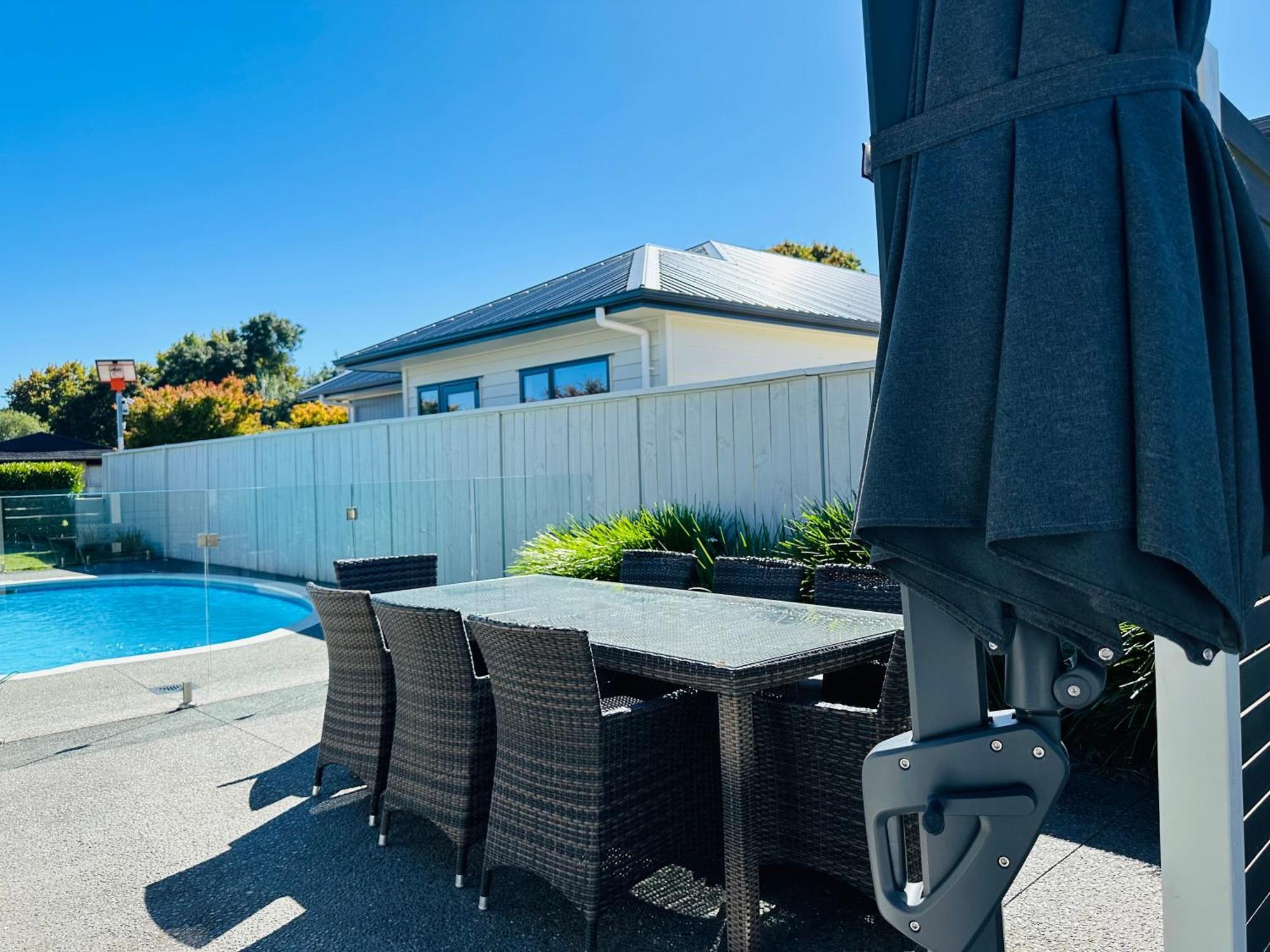 Summer Holiday 4 Bedrooms House In Hamilton With Pool And Spa Luaran gambar